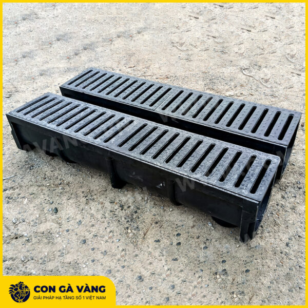 Alternative view of Mương thu nước Composite U200 (Mã: BMCU200)