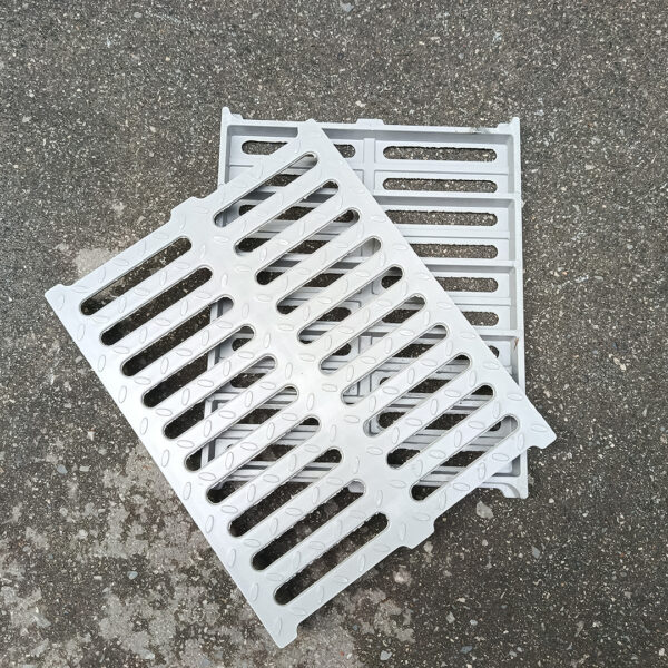 Song chắn rác Composite 500x500 (Mã: SCR-SU500)