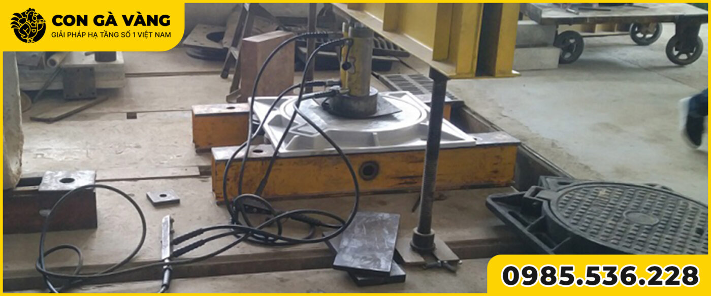 thử-tải-nắp-hố-ga-composite