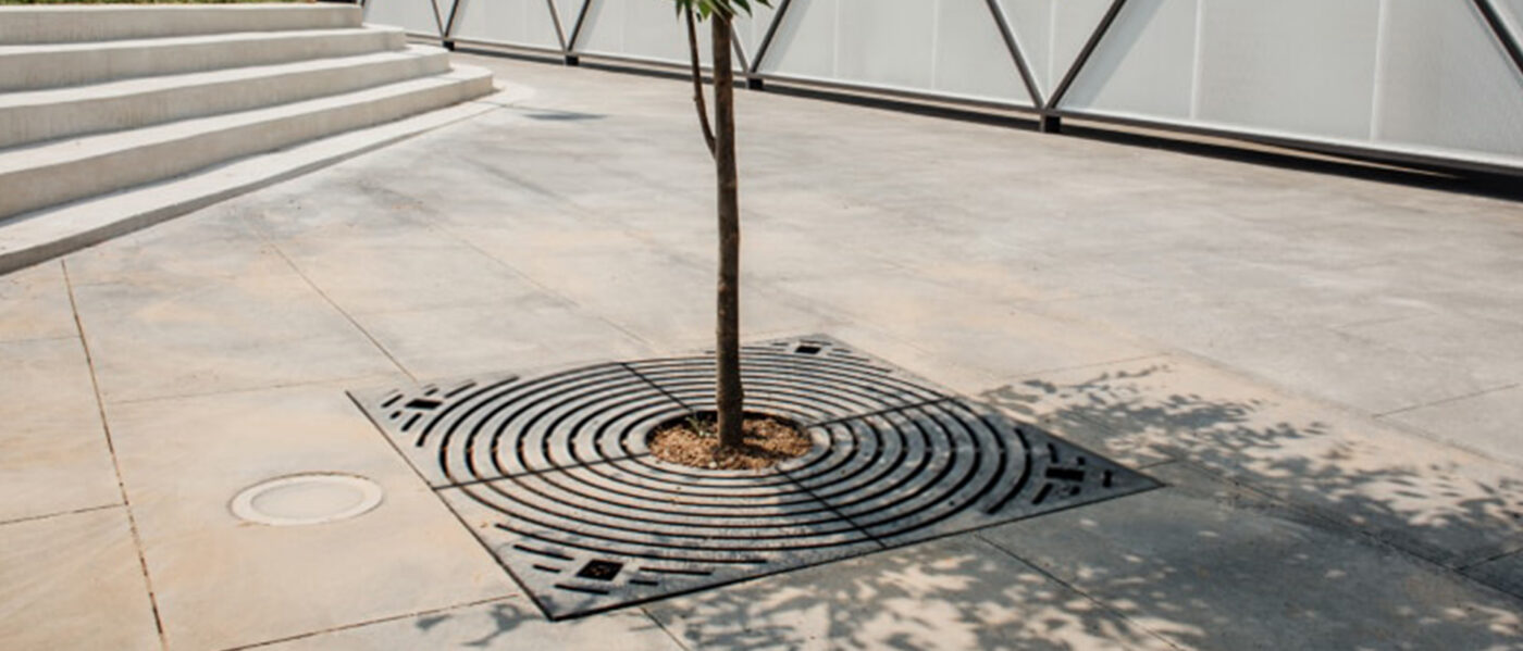 tấm chắn gốc cây