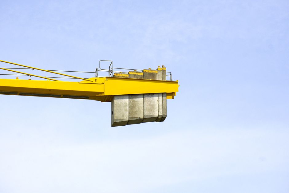 Composite cốt sợi thủy tinh (FRP) và ứng dụng đa dạng trong các ngành công nghiệp nặng - Composite Con Gà Vàng