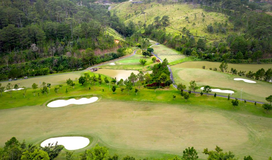 Giải pháp thoát nước cho khu resort và sân golf: Esthetics và hiệu quả cao - Composite Con Gà Vàng