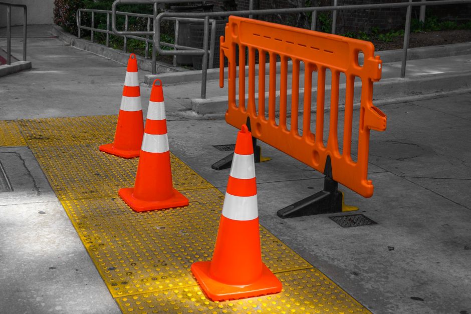 Gạch cảnh báo composite cho người khiếm thị: Đạt chuẩn TCVN và cải thiện an toàn giao thông - Hạ tầng Đại Bàng Gạch cảnh báo composite cho người khiếm thị: Đạt chuẩn TCVN và cải thiện an toàn giao thông - Composite Con Gà Vàng